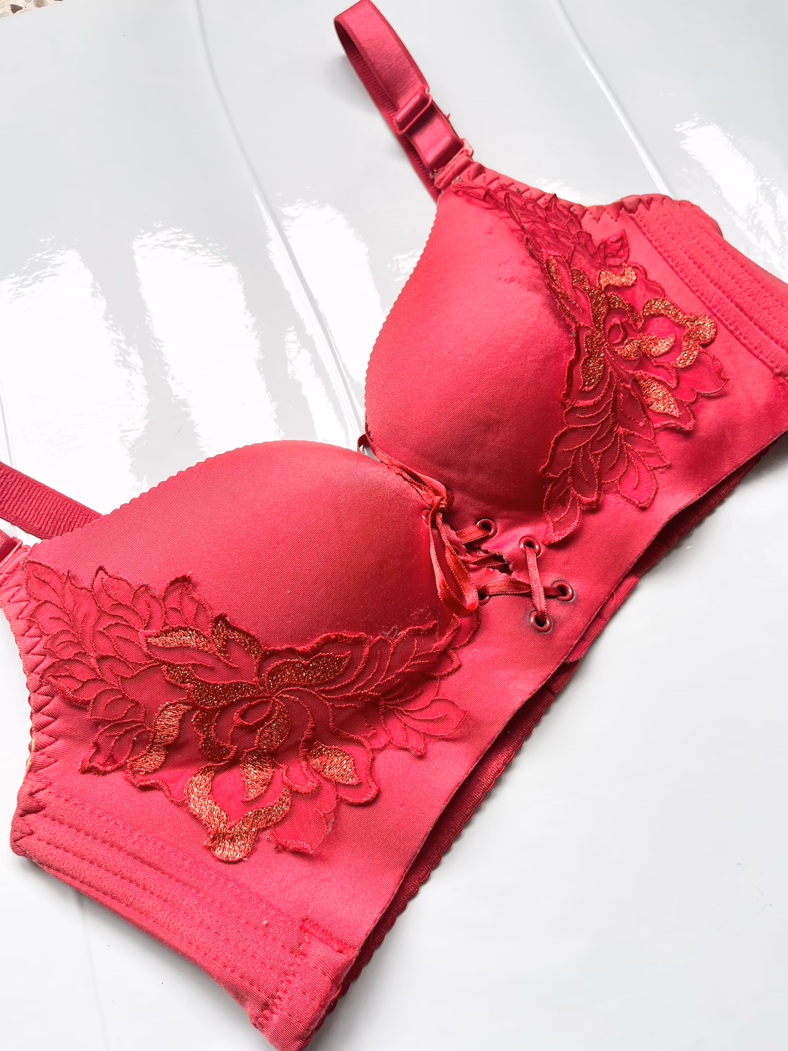 Red brallet  thumbnail view 3