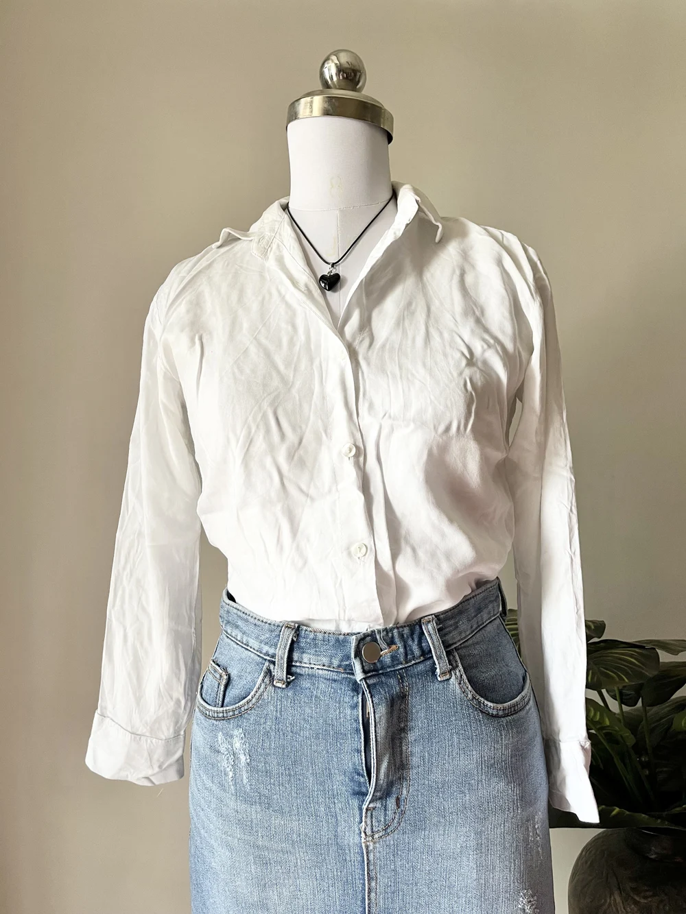White shirt 