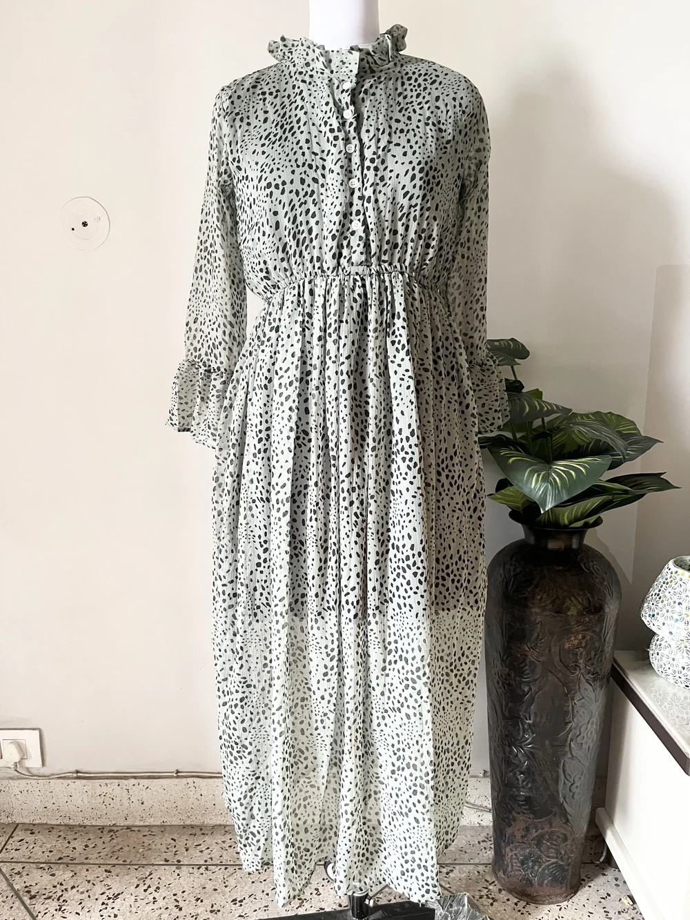 Green maxi dress