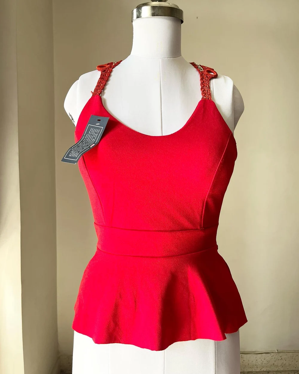 Red peplum top 🥵  thumbnail view 5