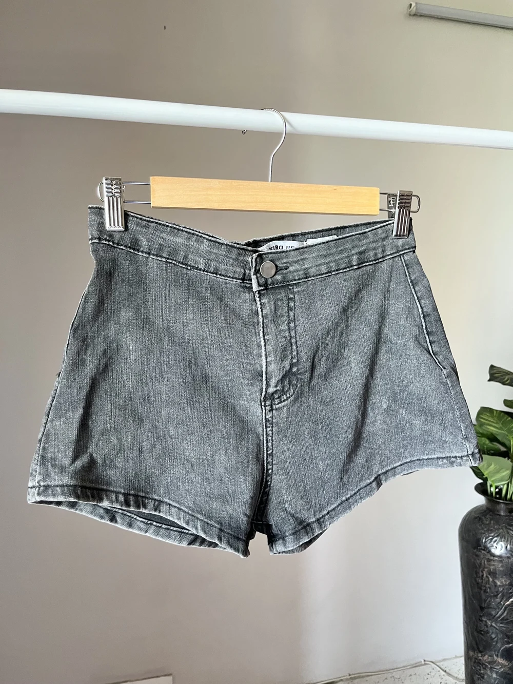 Black superhighwaist shorts thumbnail view 2