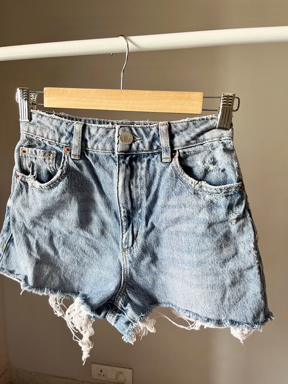 Ripped shorts thumbnail view 3