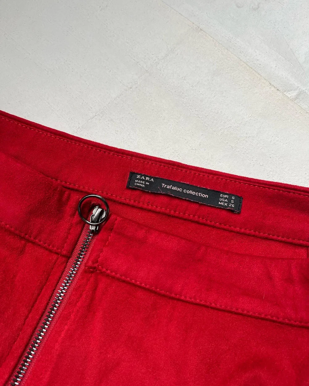 Red skirt  thumbnail view 3
