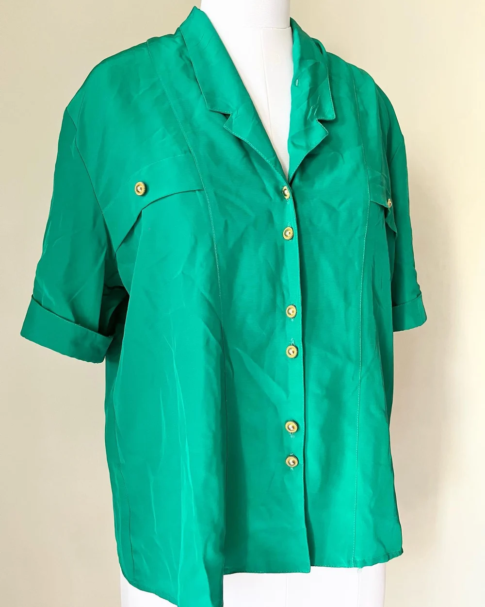 Green shirt  thumbnail view 4