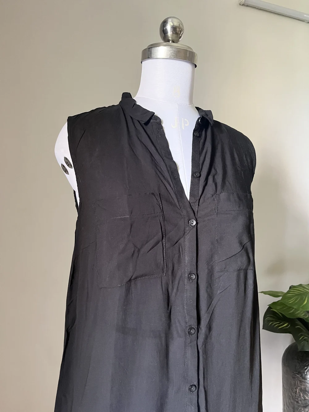 Black shirt top  thumbnail view 3