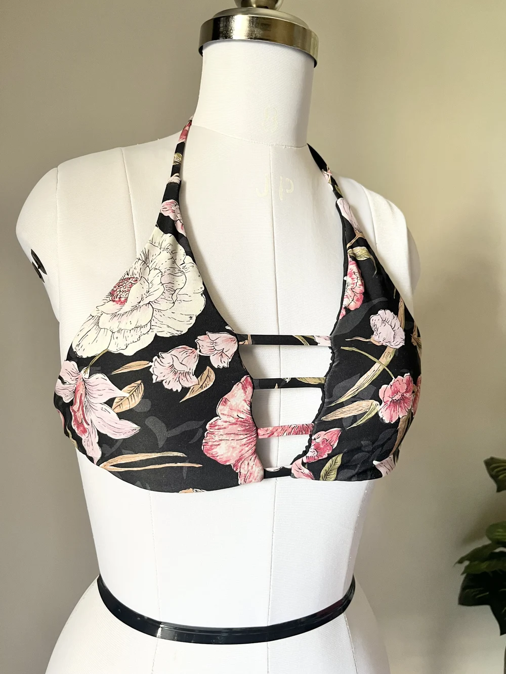 Floral criss-cross bikini top  thumbnail view 4