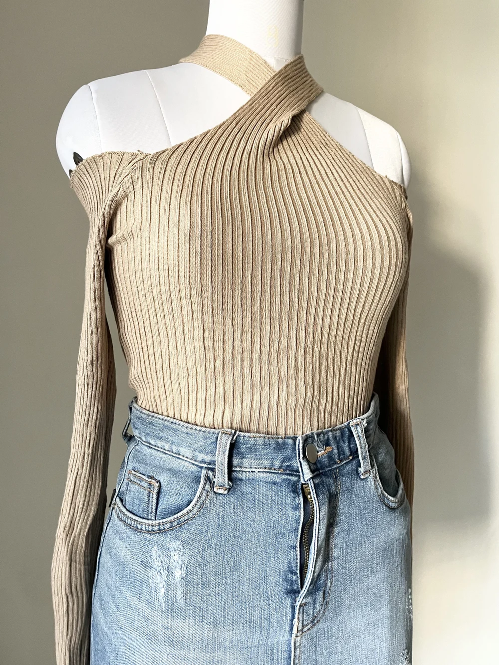 Criss-cross brown top thumbnail view 2