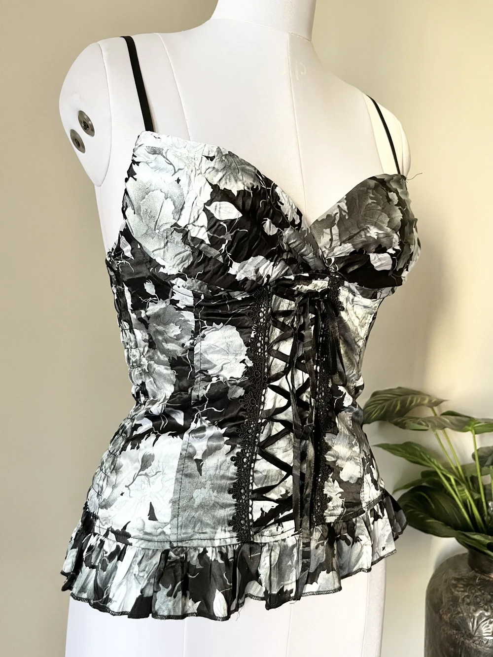 Black floral padded corset top thumbnail view 3