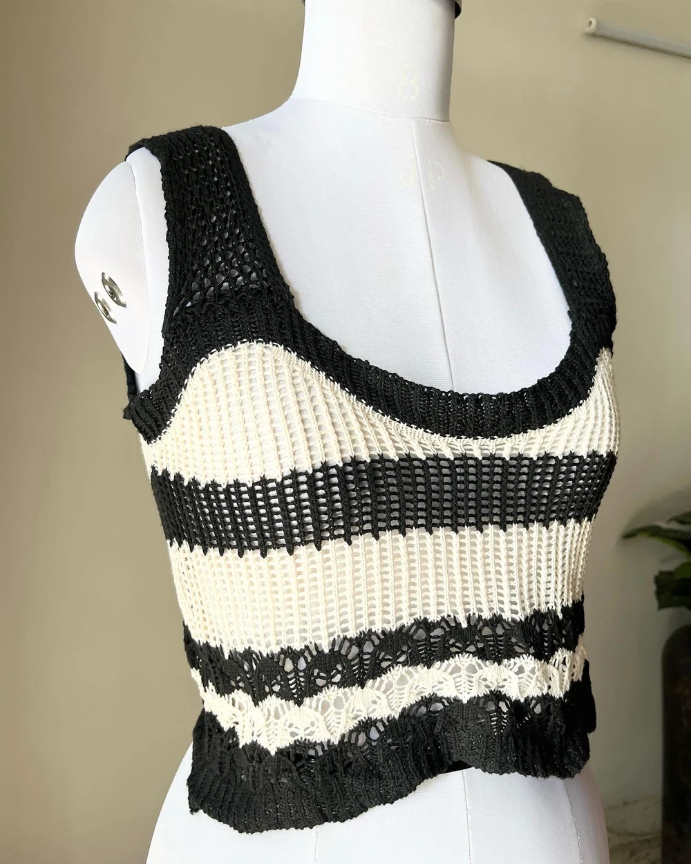 Black/beige crochet top  thumbnail view 5