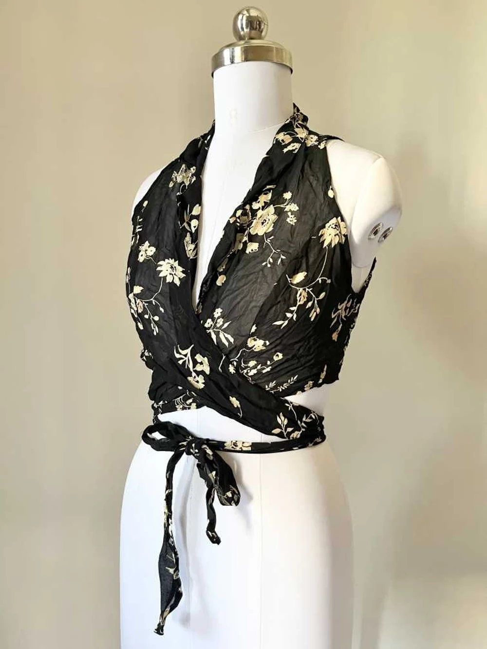 Black floral shirt style top thumbnail view 5