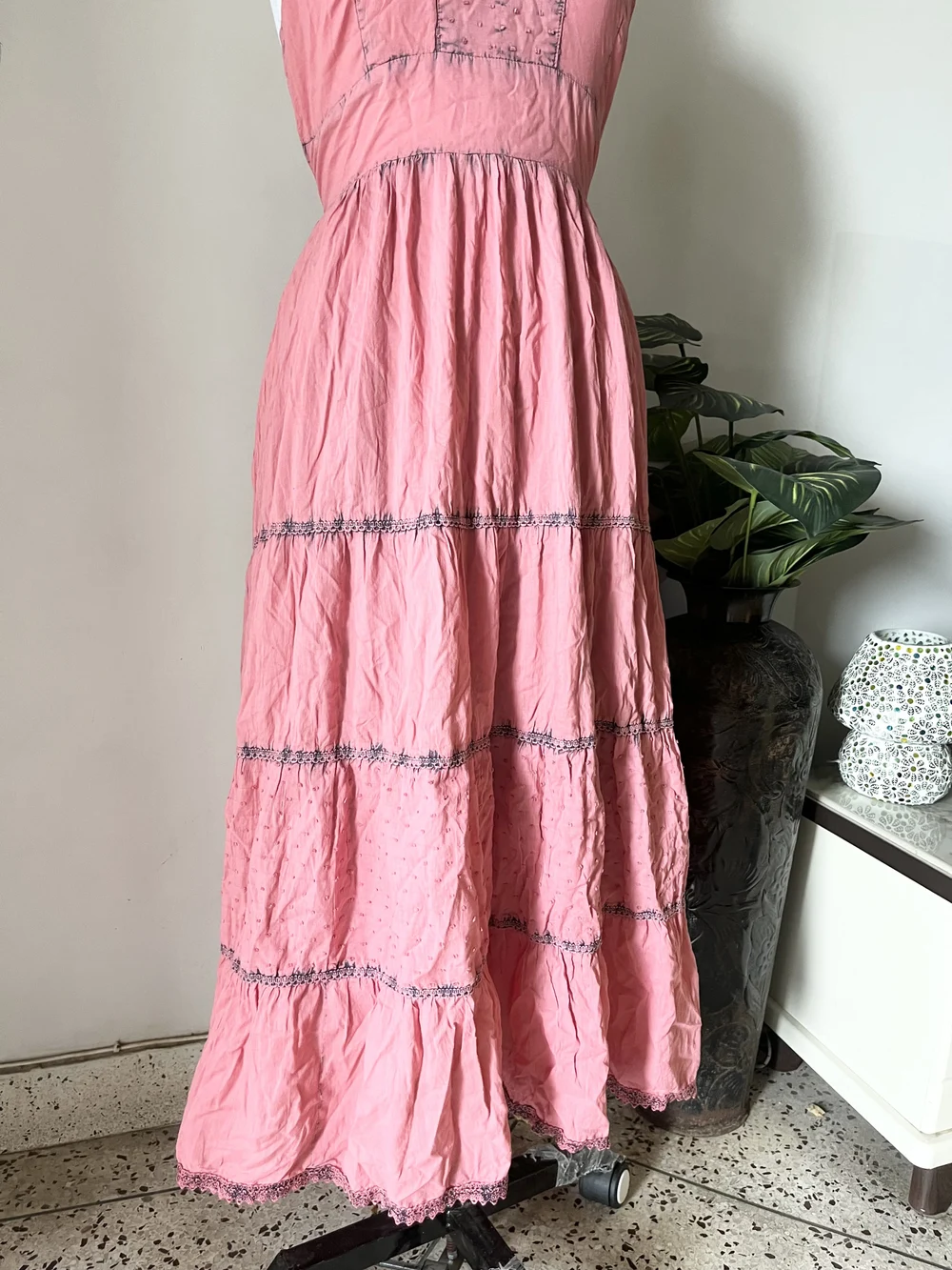 Pink schiffli maxi dress  thumbnail view 2