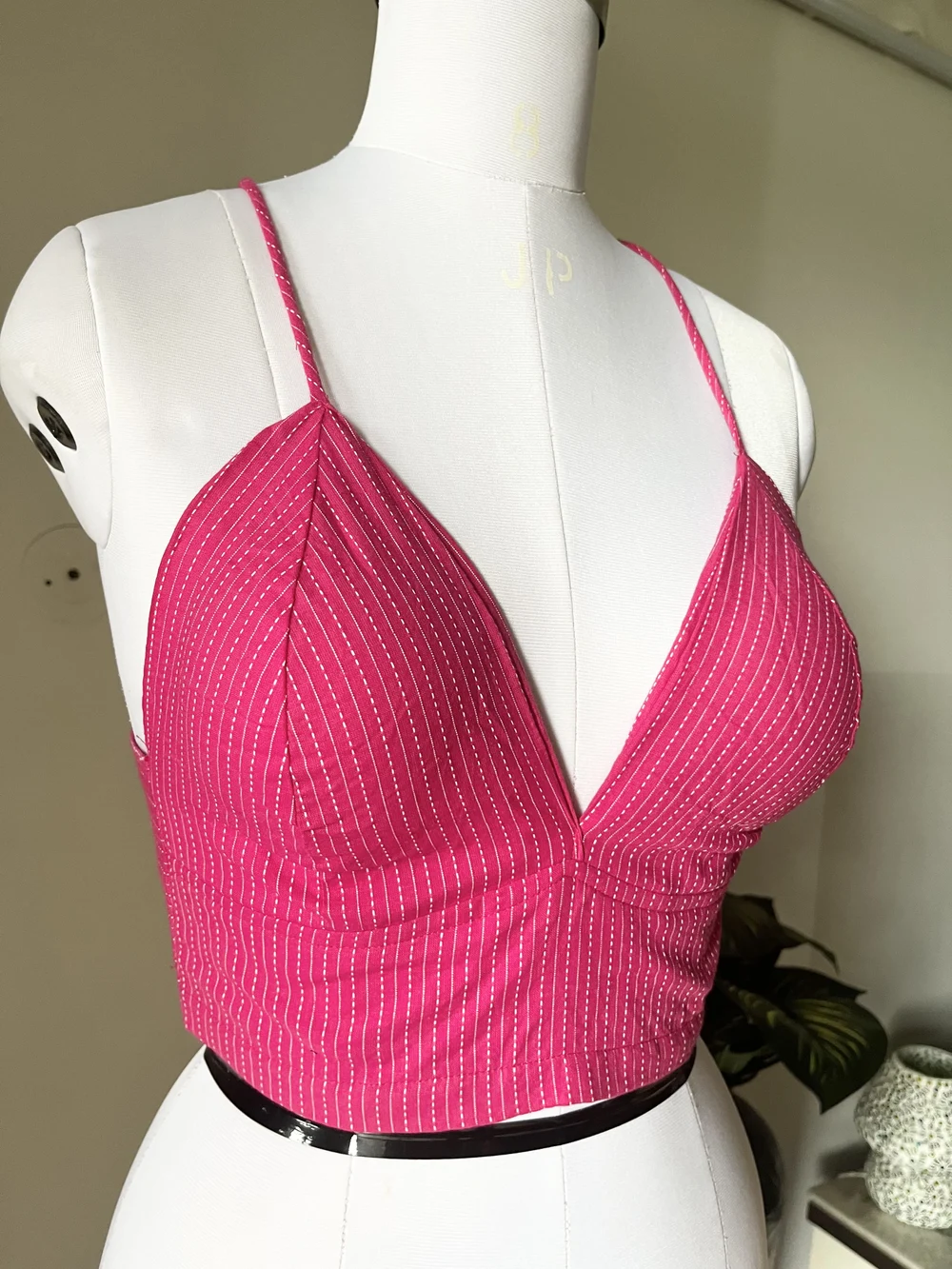 Pink criss-cross top  thumbnail view 4