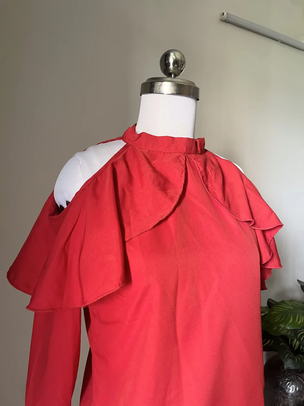 Red cold-shoulder top thumbnail view 4