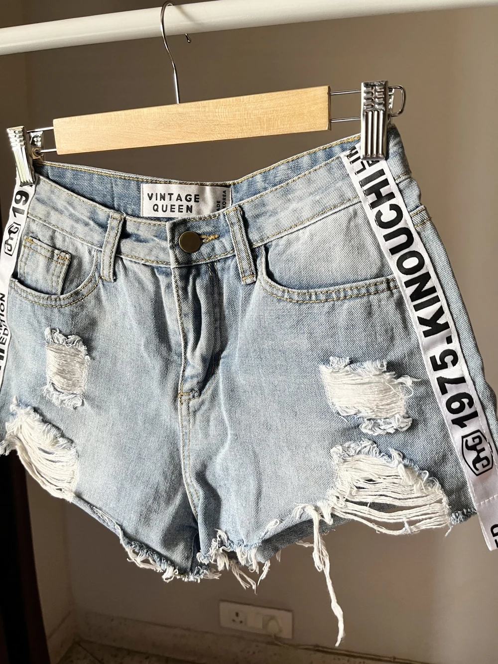 Printed stripe ripped shorts thumbnail view 4