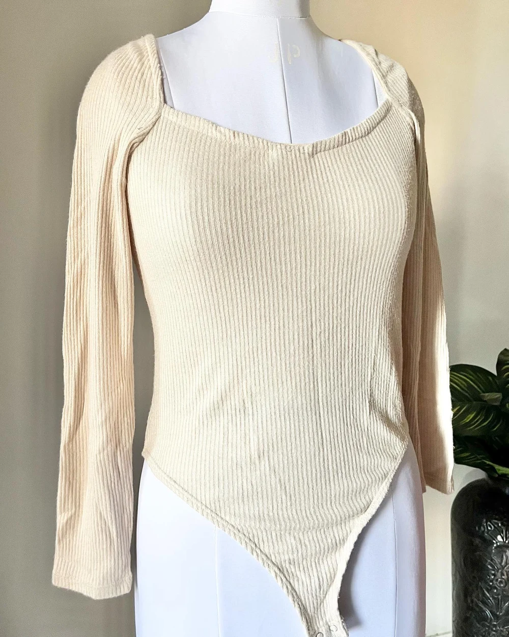 White ribbed bodysuit thumbnail view 2