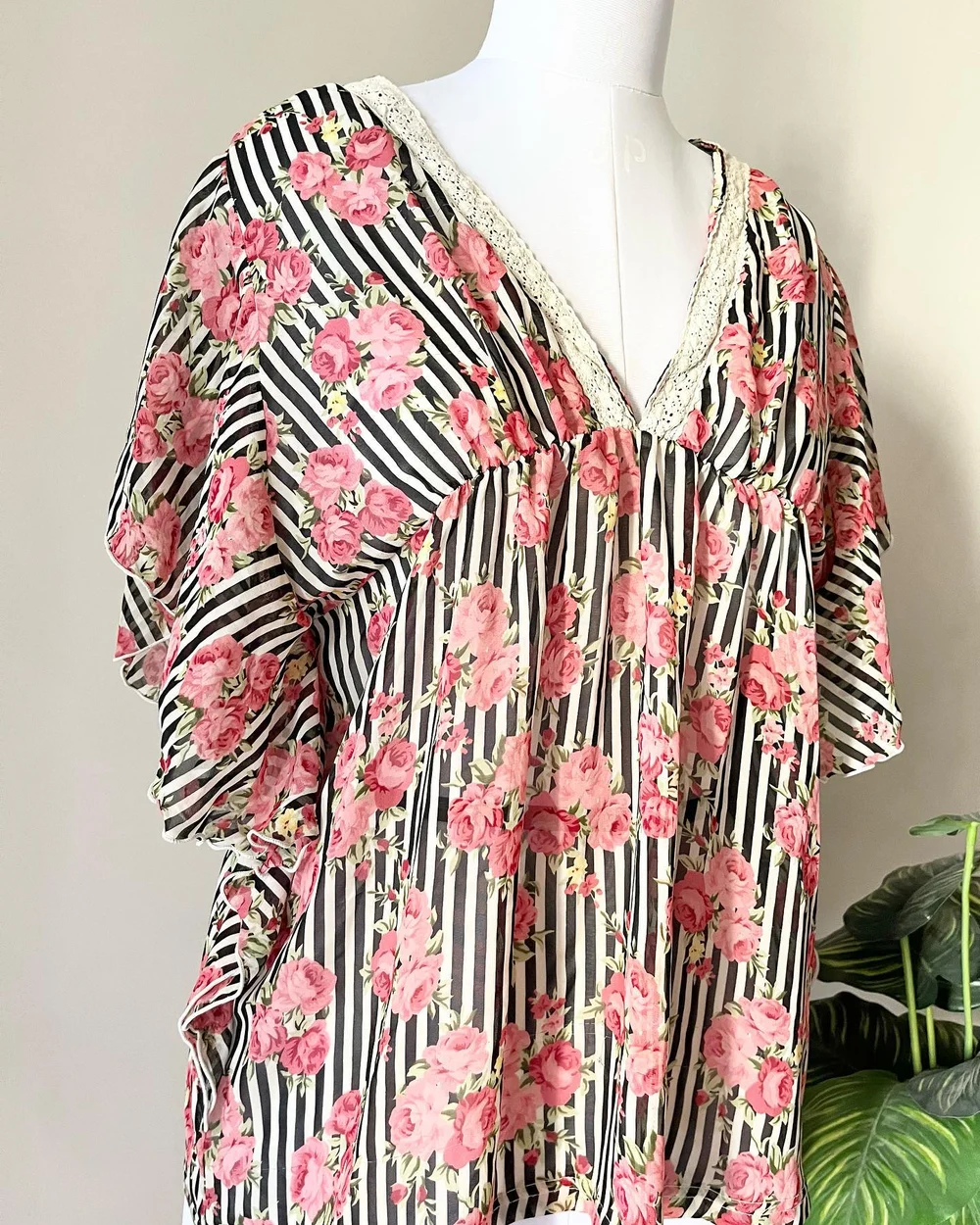 Kaftan style top  thumbnail view 3