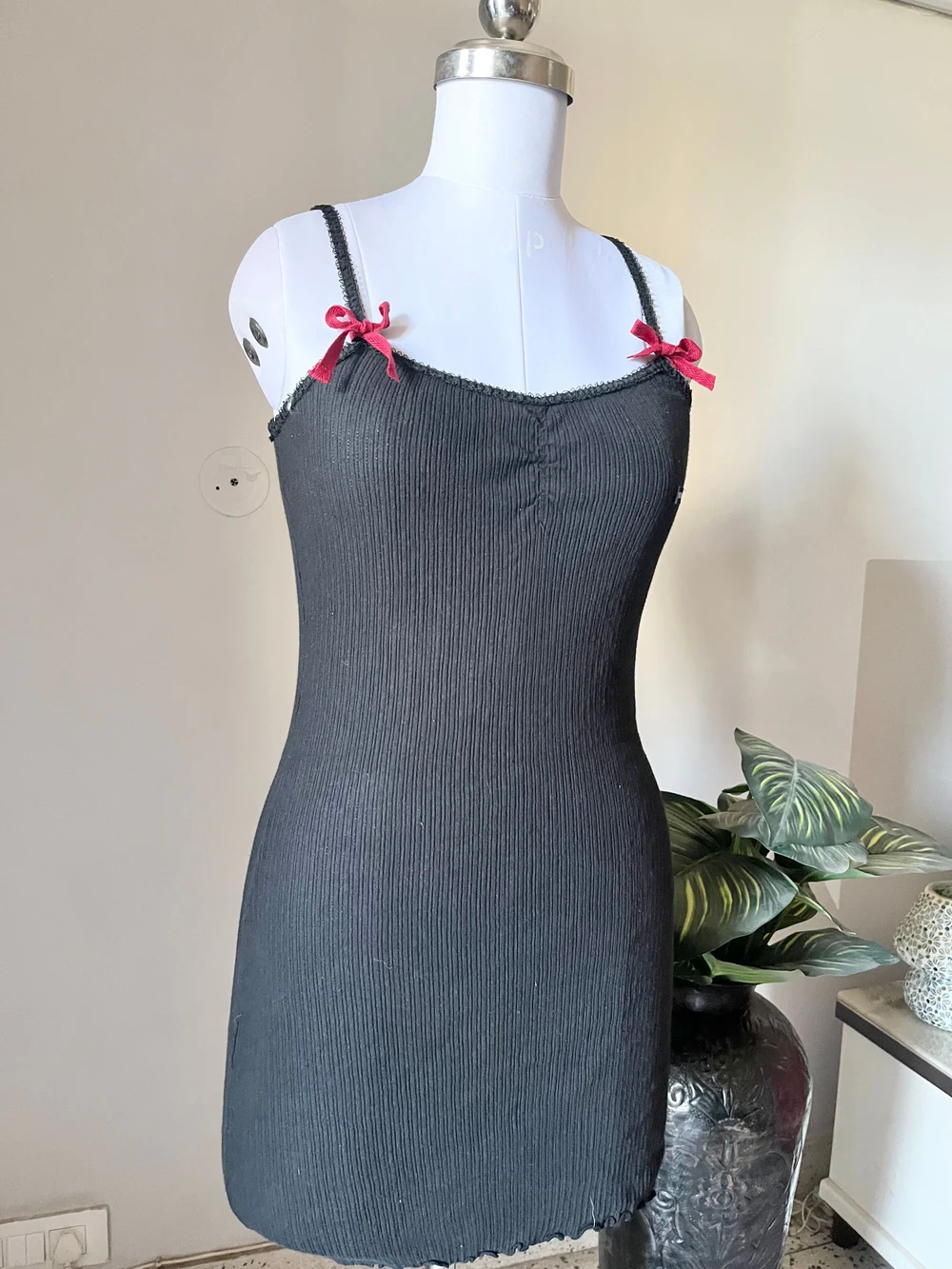 Black cute dress thumbnail view 4
