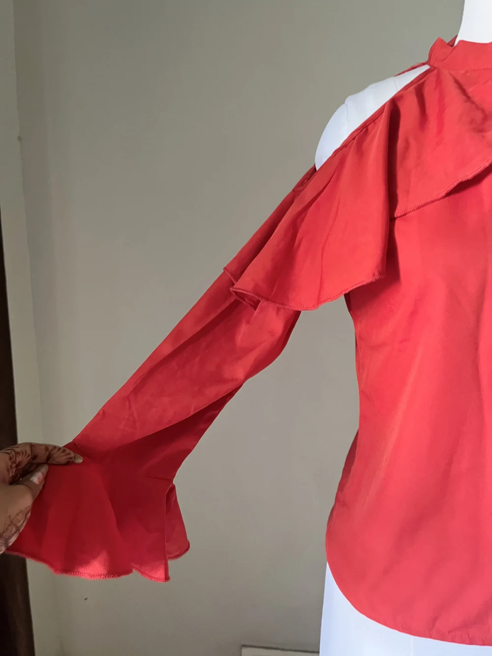 Red cold-shoulder top thumbnail view 3