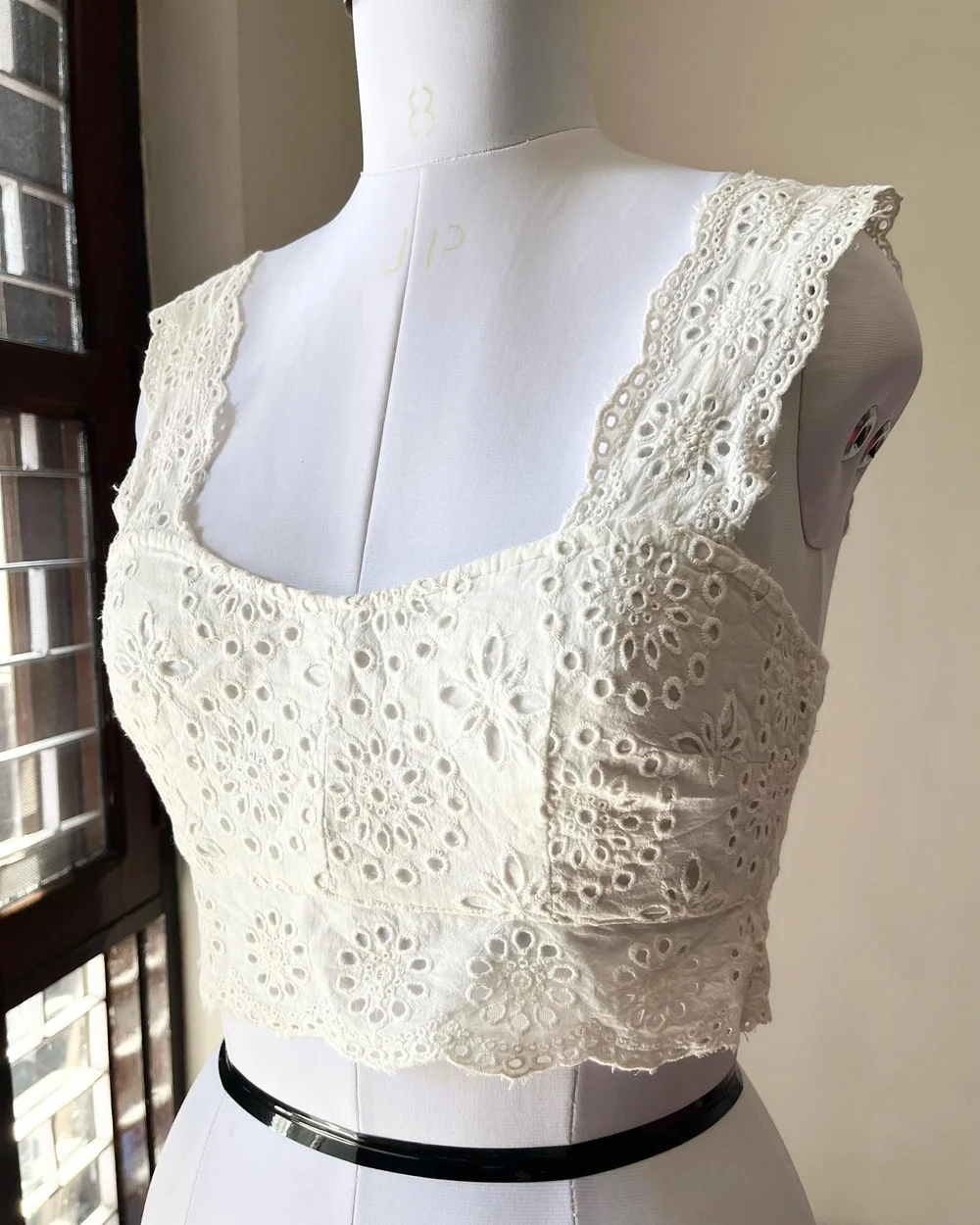 White schiffli top  thumbnail view 2