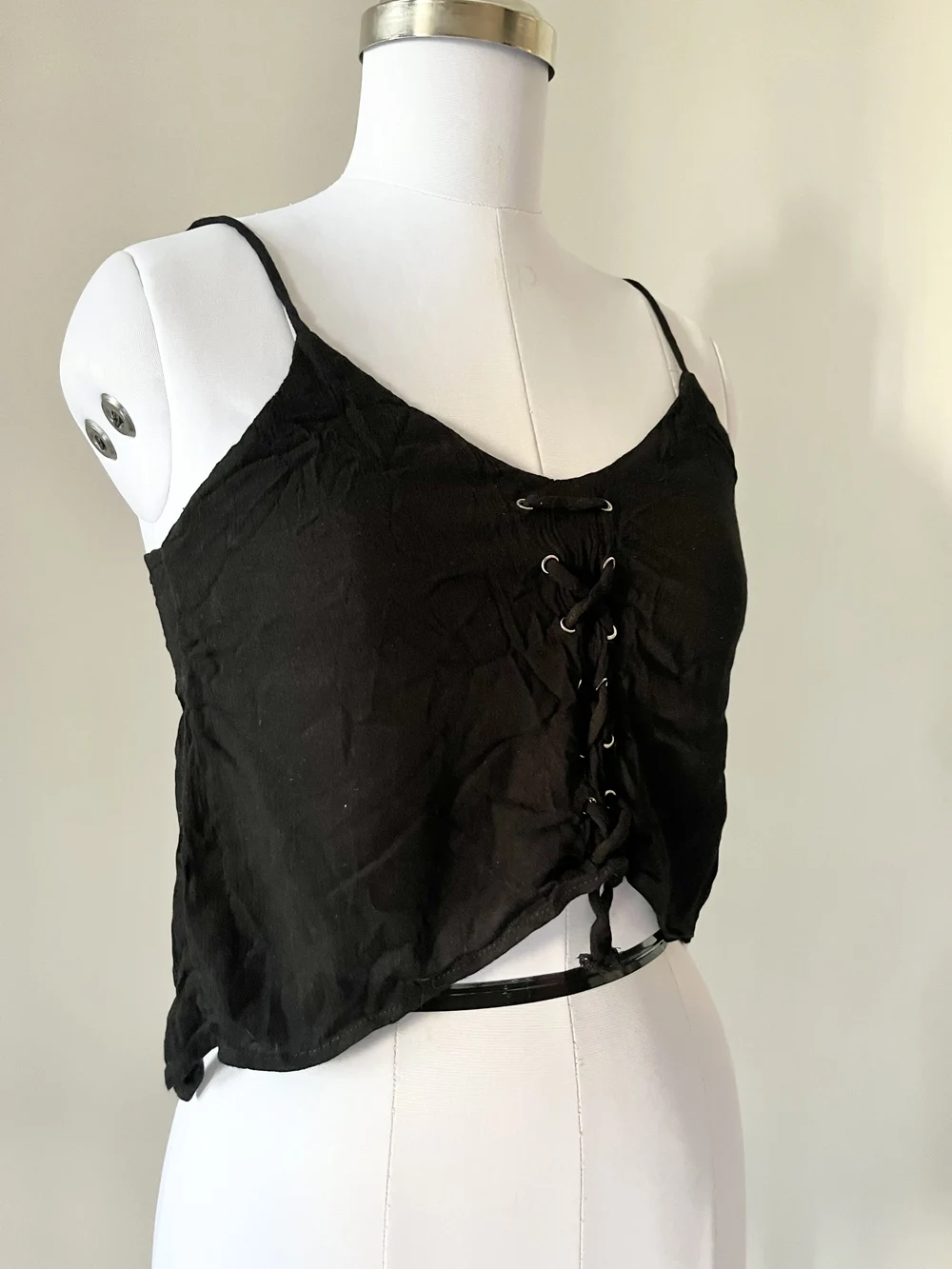 Dip hem black eyelet top thumbnail view 4