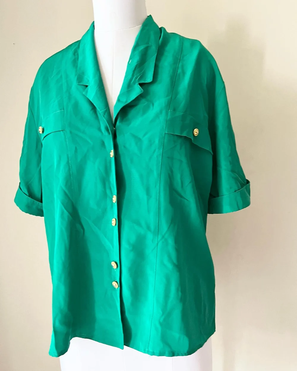 Green shirt  thumbnail view 2