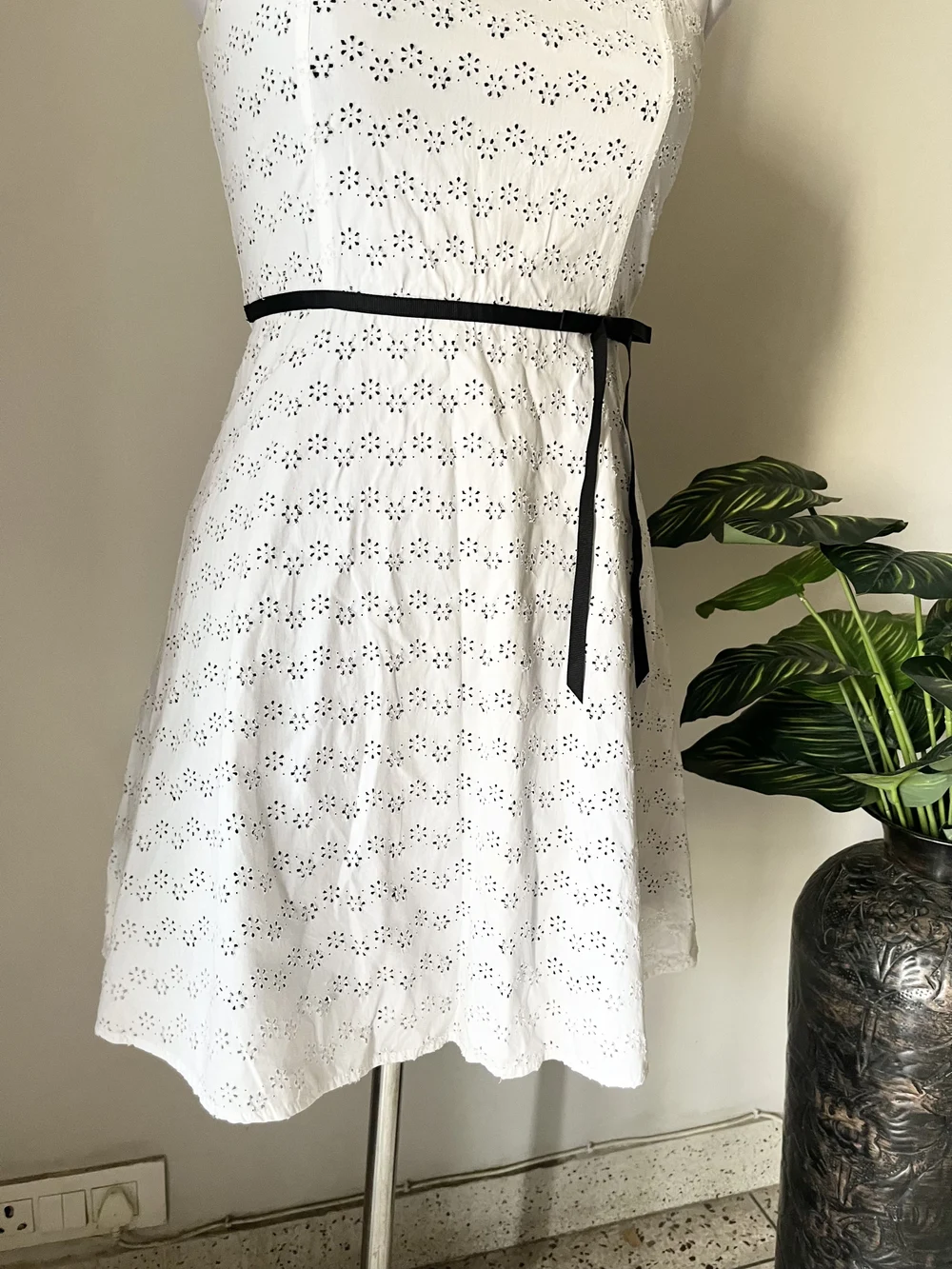 White schiffle dress thumbnail view 2