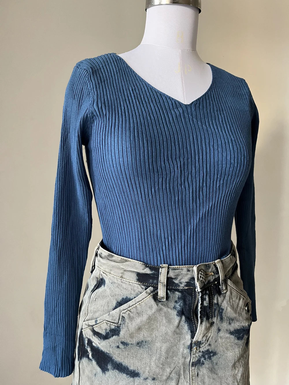 Teal v-neck top  thumbnail view 4