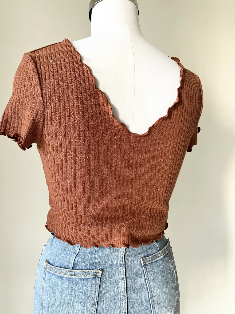 Brown lettuce rib top  thumbnail view 3