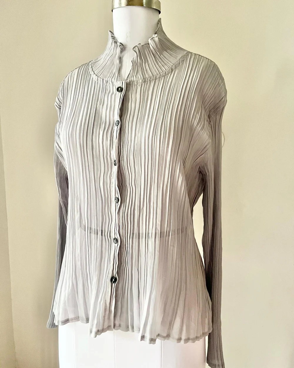 Crinkled grey shirt  thumbnail view 4