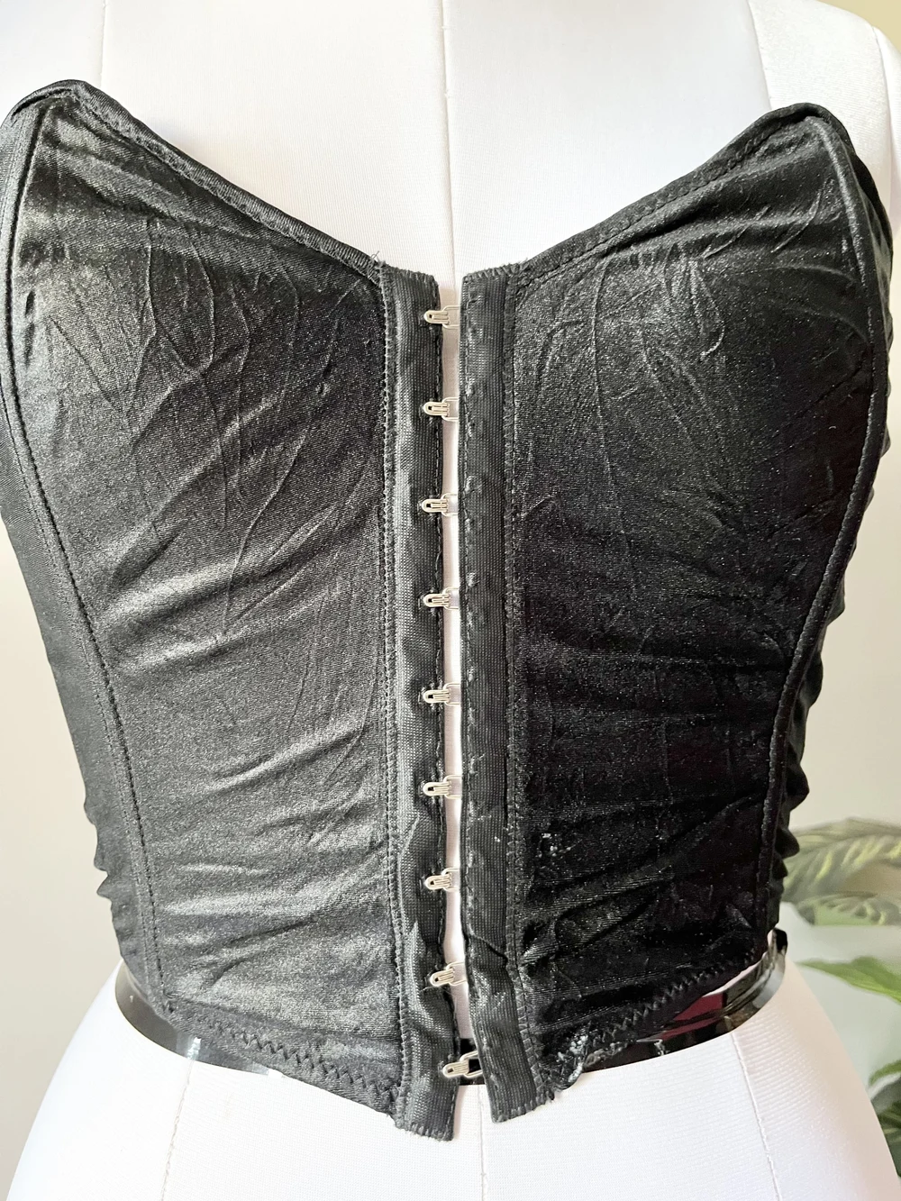 Black corset top thumbnail view 3