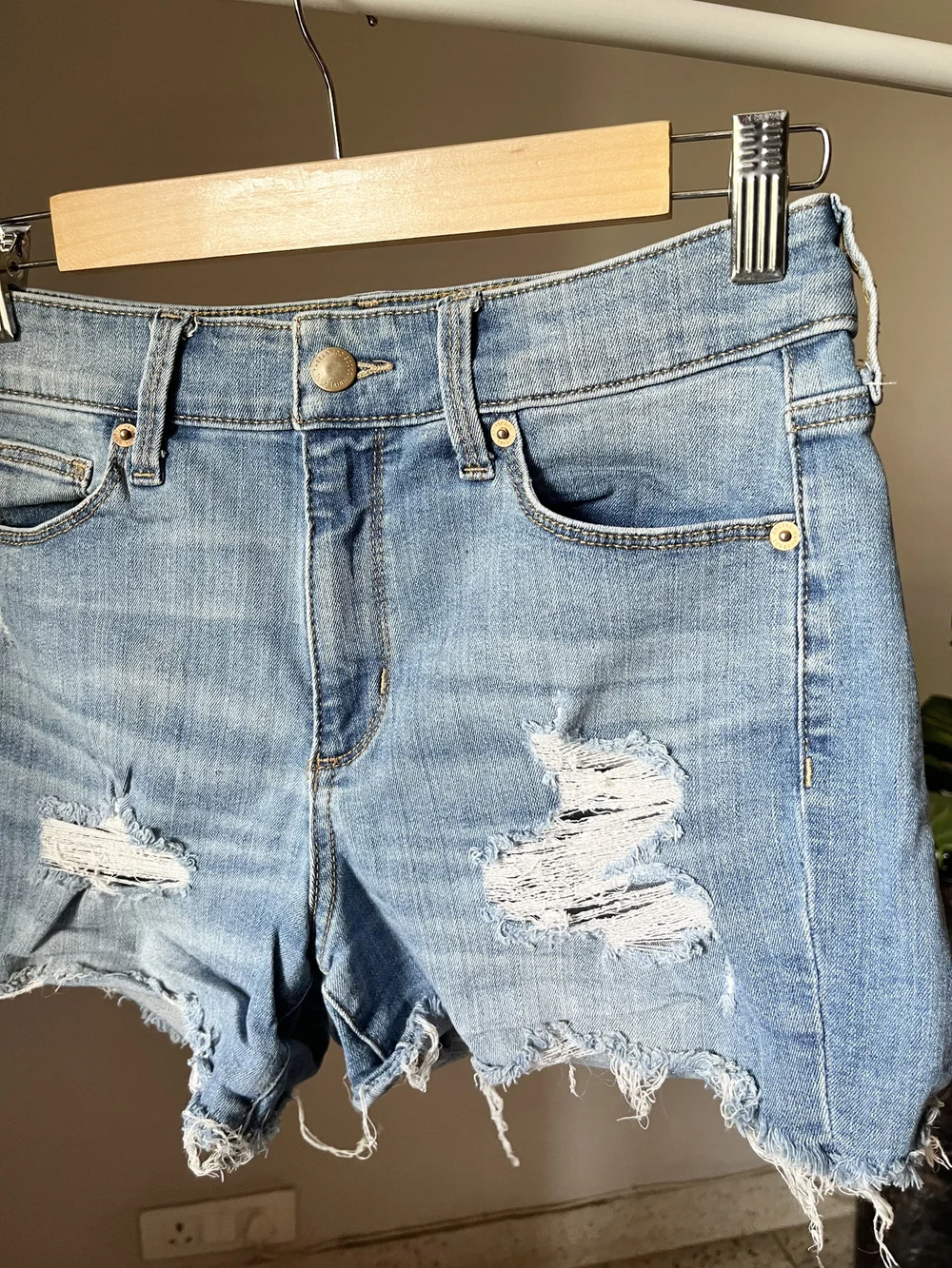 Blue Ripped shorts thumbnail view 2