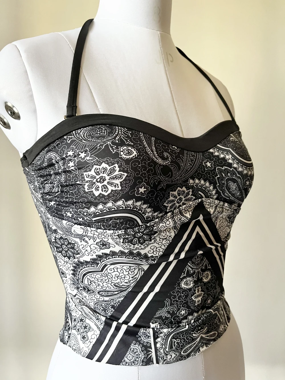 y2k print halter top thumbnail view 5