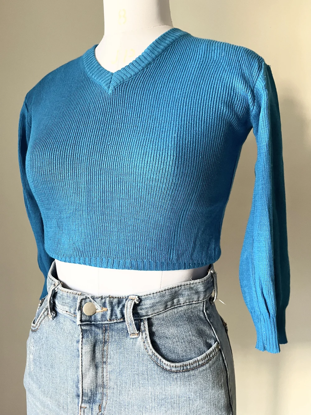 Electric blue crop top  thumbnail view 3