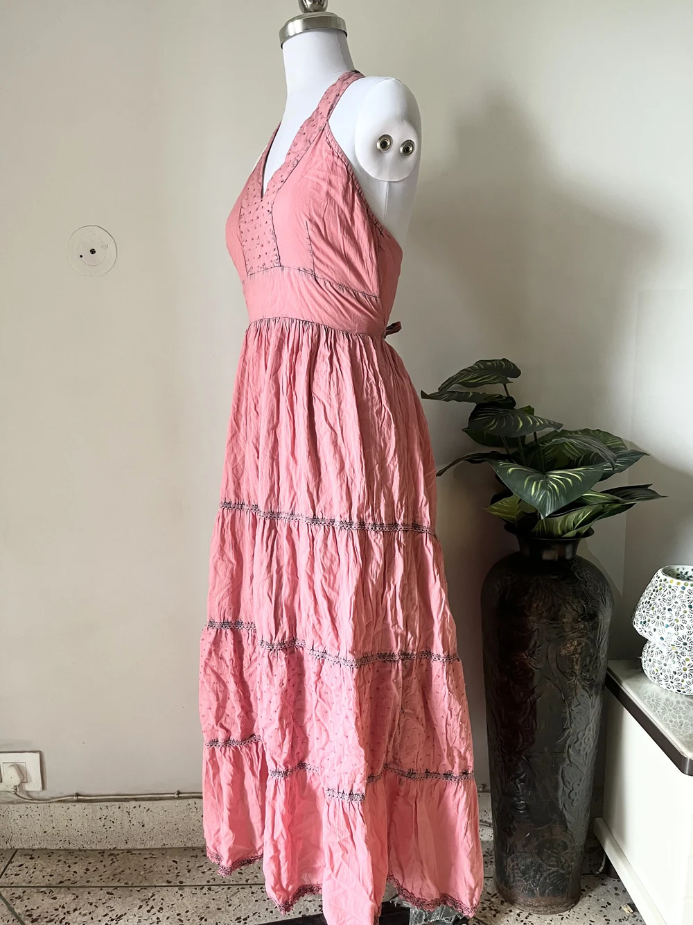 Pink schiffli maxi dress  thumbnail view 3