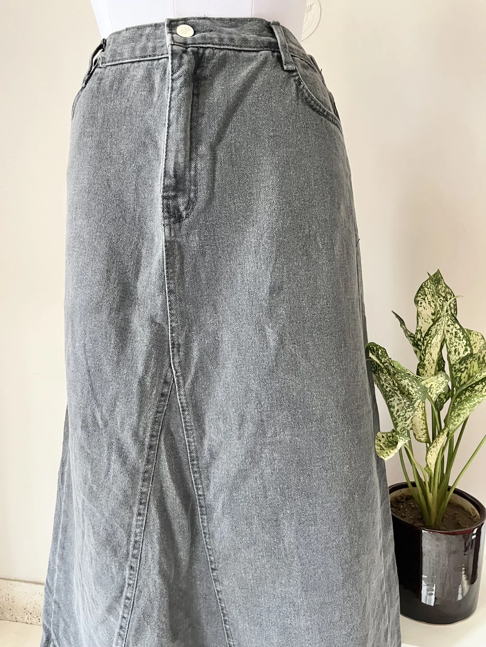 Charcoal black maxi skirt  thumbnail view 2