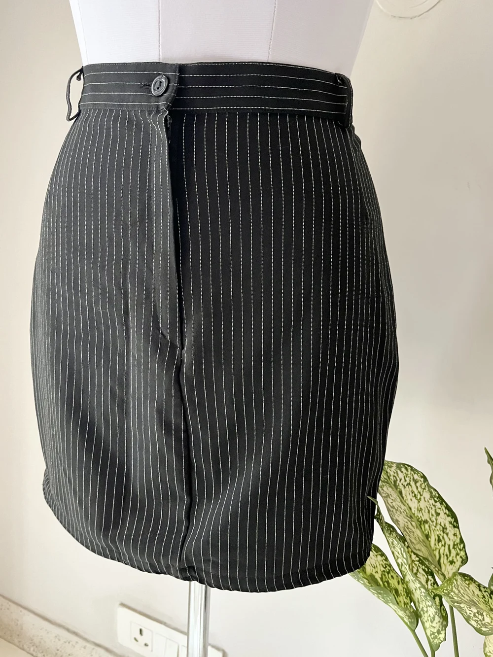 Black stripe skirt  thumbnail view 2