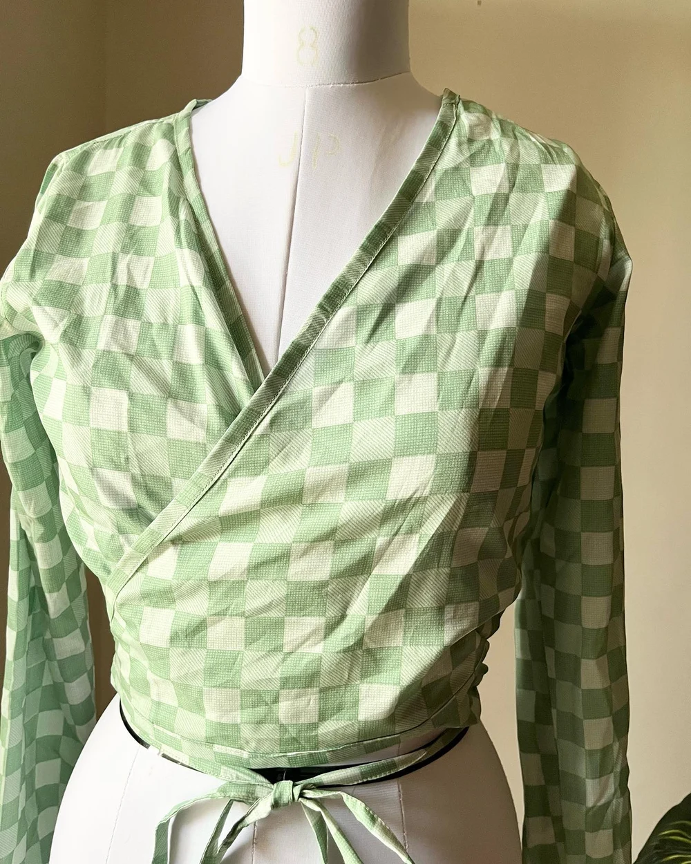 Grid wrap top  thumbnail view 3