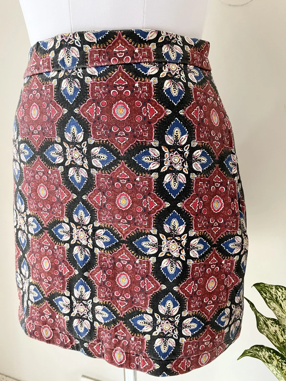 Printed skirt thumbnail view 4