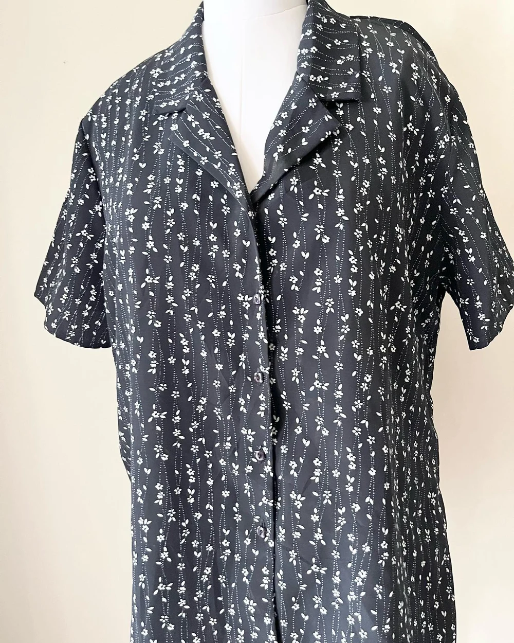 Floral navy blue shirt (unisex)  thumbnail view 4