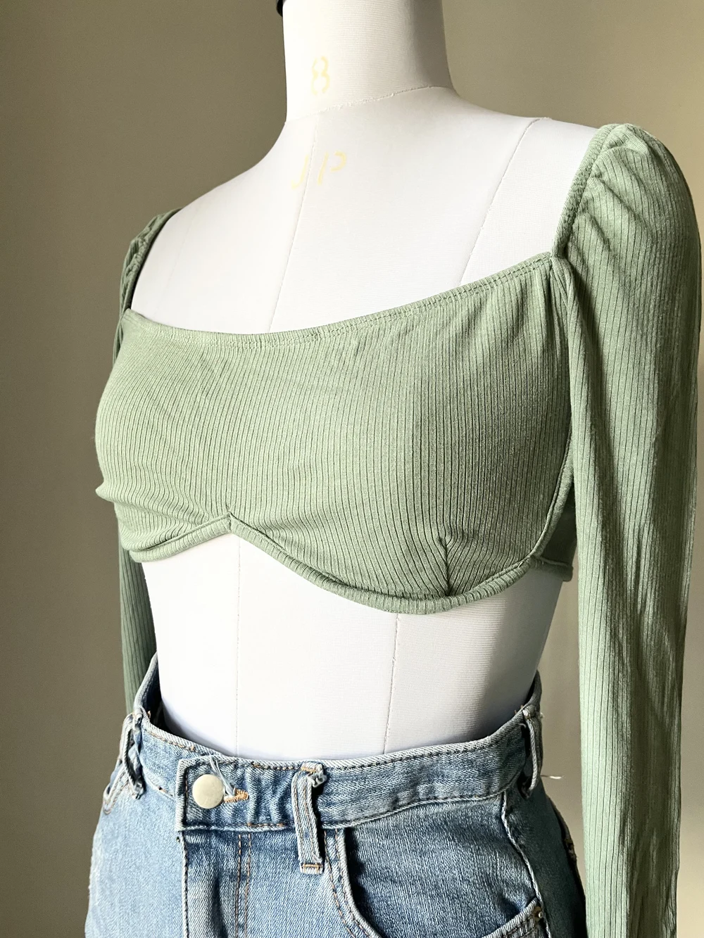 green cutout top  thumbnail view 4