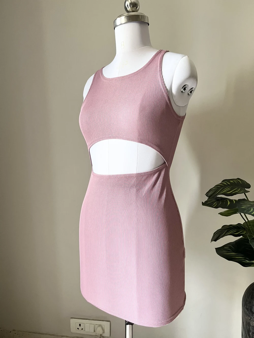 Lavender Cut-out bodycon dress  thumbnail view 3