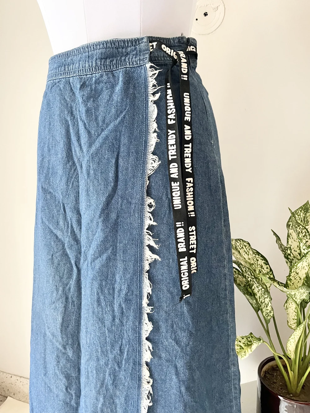 Korean-style maxi denim skirt  thumbnail view 4