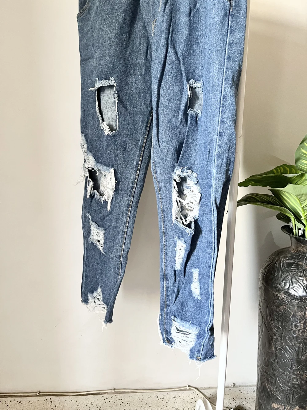 Blue ripped Straight fit Jeans thumbnail view 2
