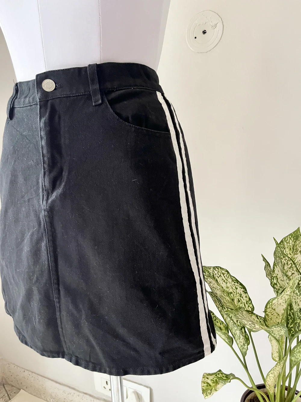 Black stripe denim skirt thumbnail view 2
