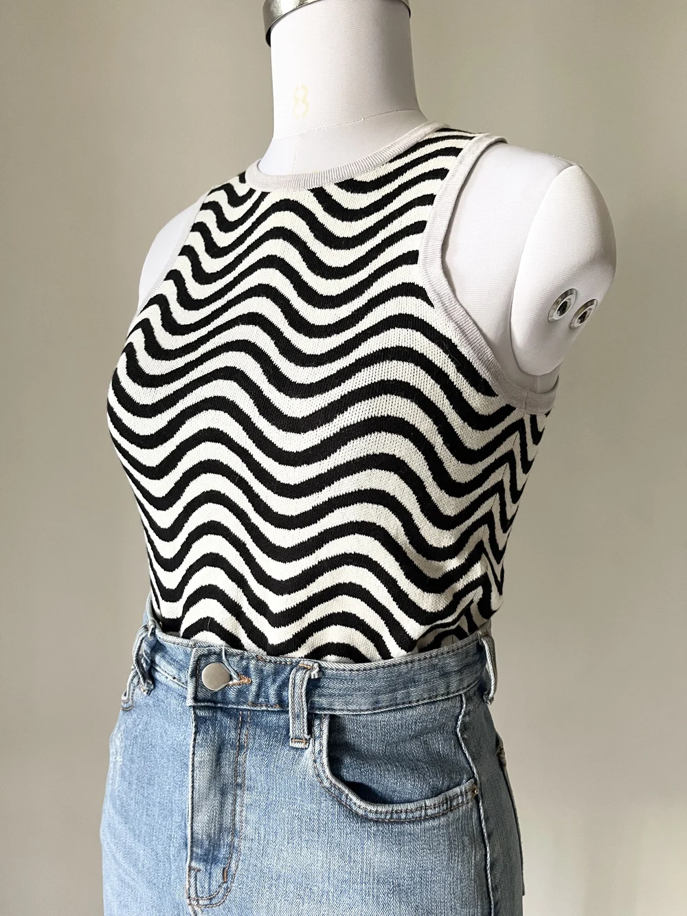 B/W wave printed top  thumbnail view 4