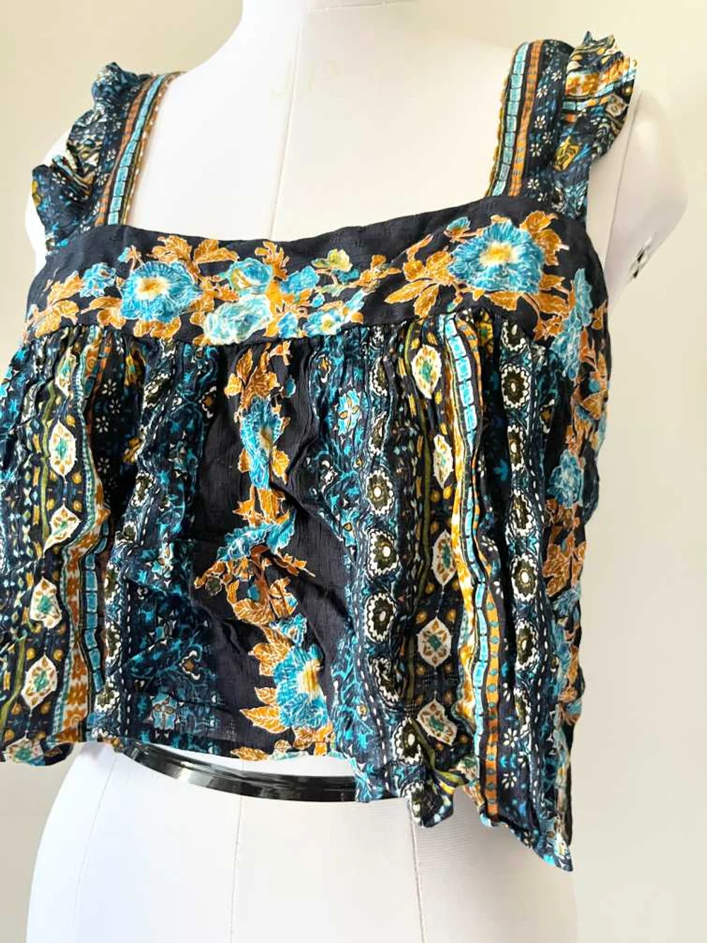 Paisley crop top thumbnail view 3