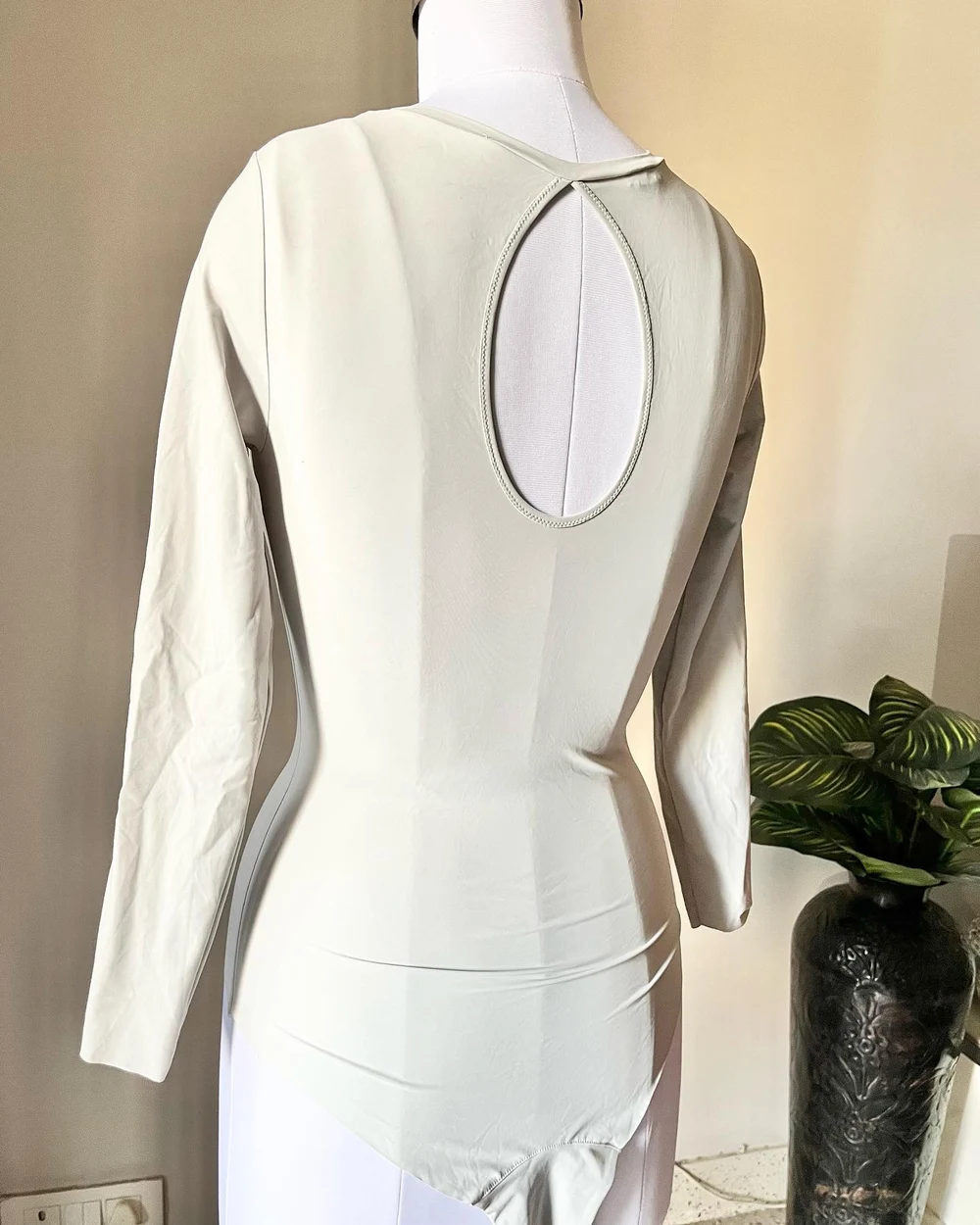 Mint green bodyfit bodysuit  thumbnail view 3