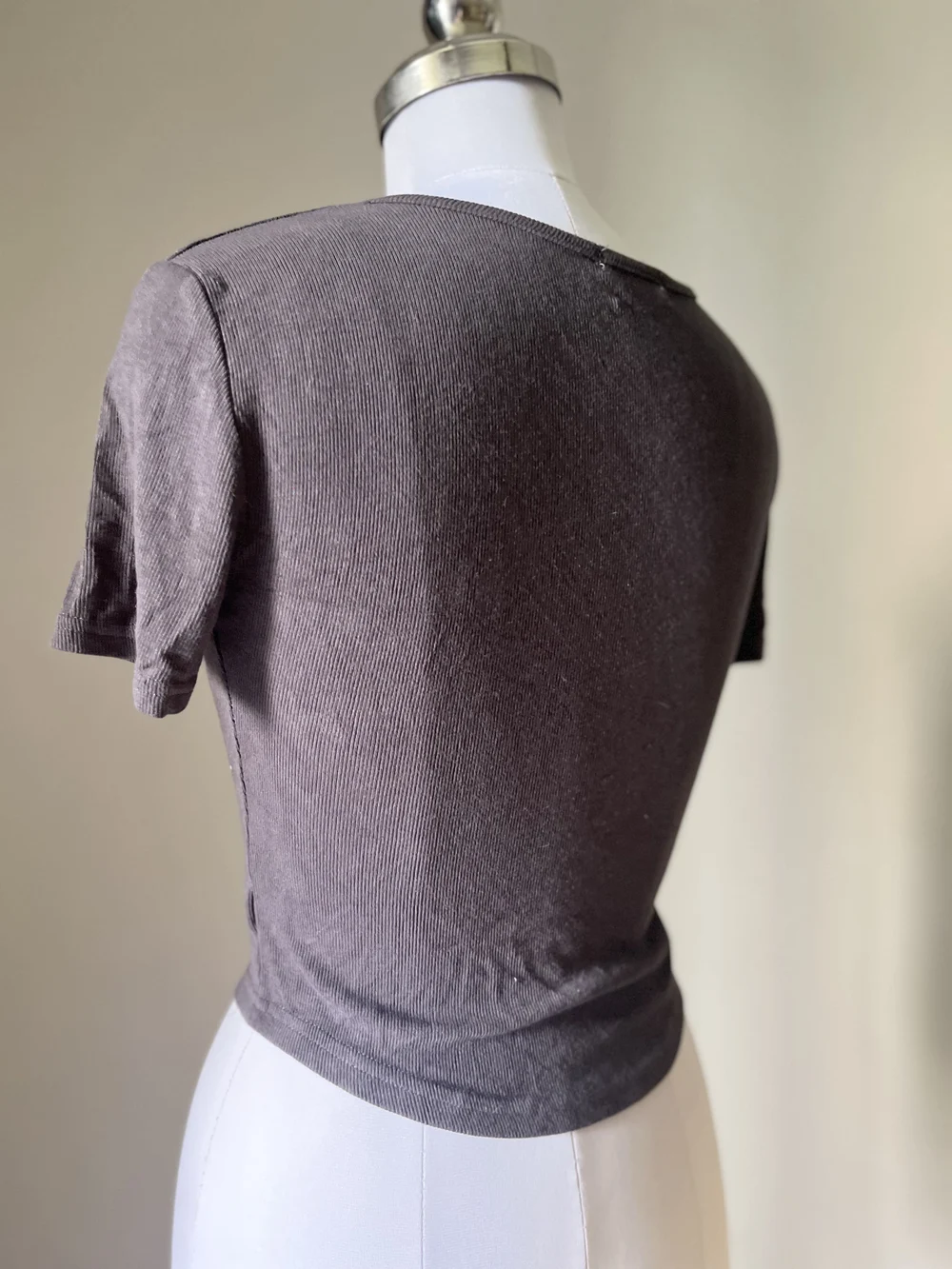 Grey rib top thumbnail view 2
