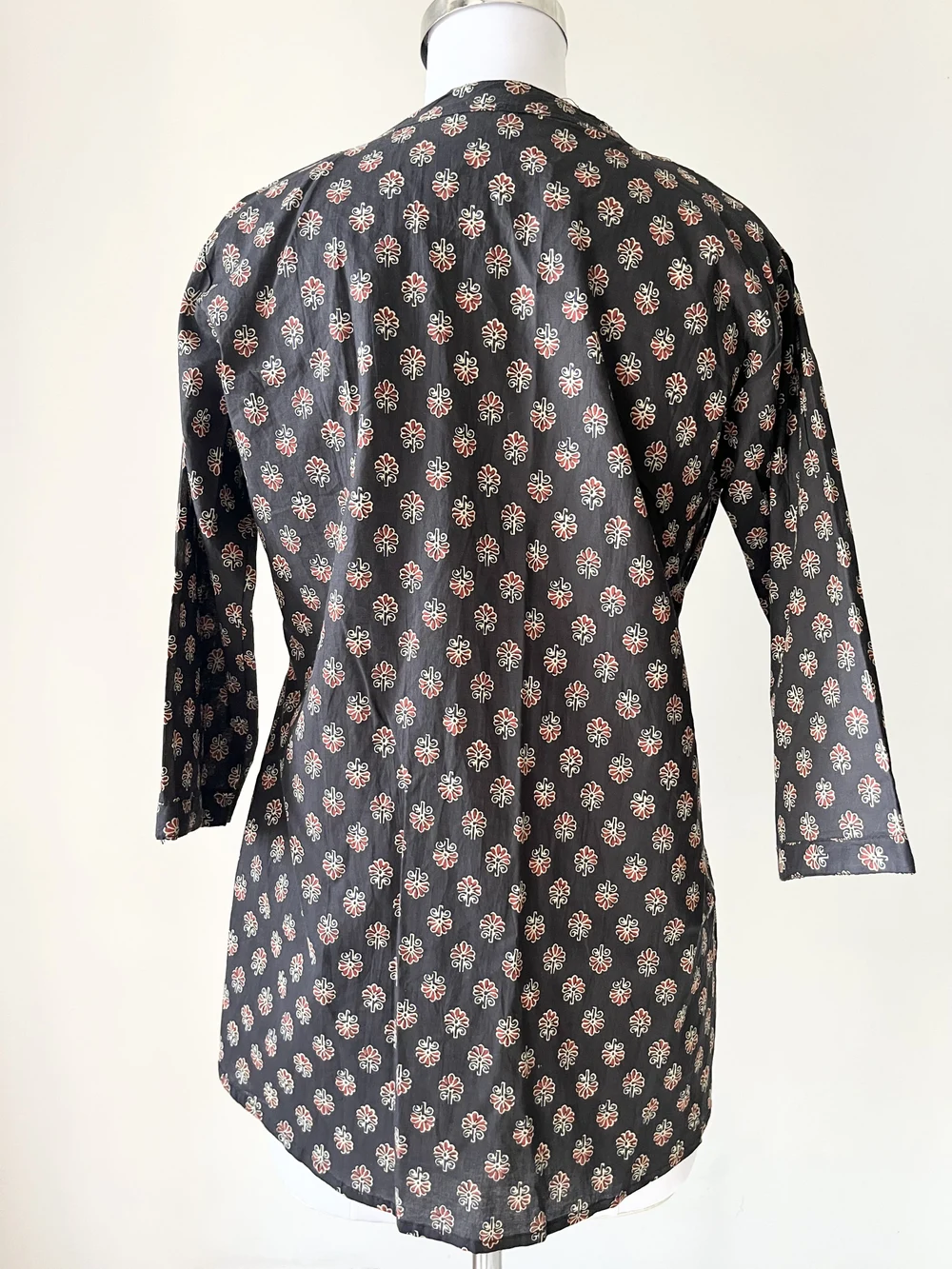 Printed black short kurti thumbnail view 3