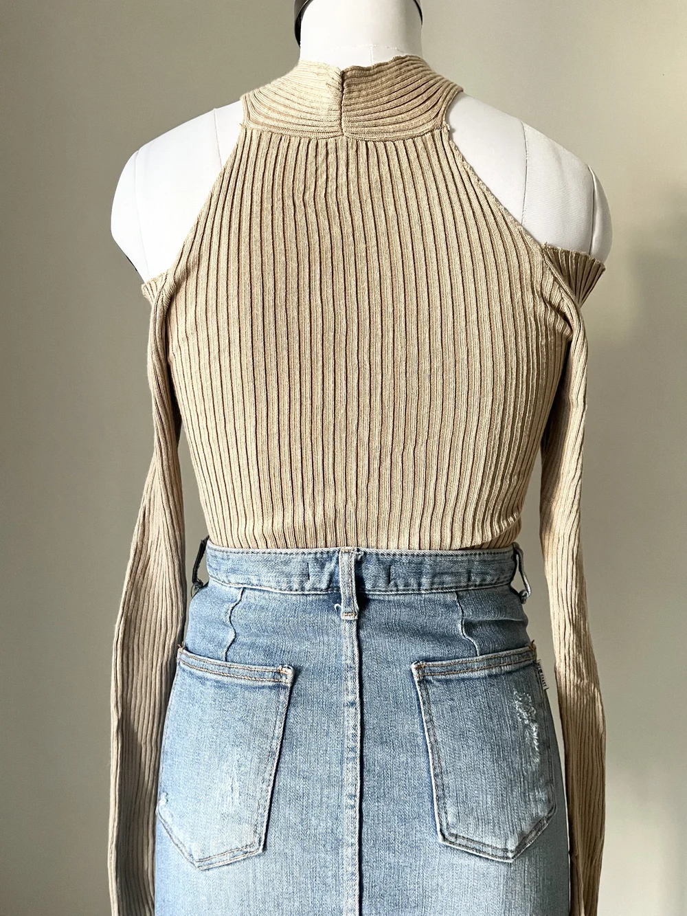 Criss-cross brown top thumbnail view 3